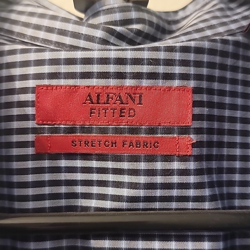 Mens button up long sleeve shirt - Picture 2 of 3